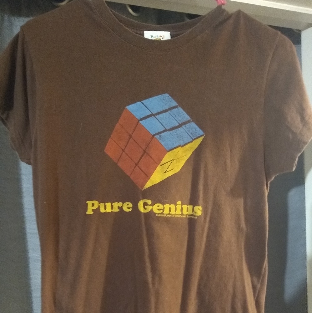 Rubiks Cube "Pure Genius" T-shirt juniors L